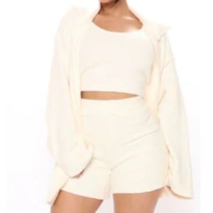 LADIES PLUS SIZE 3-PIECE SHORT SET